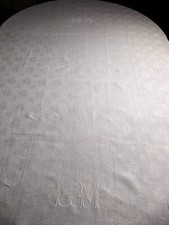 Nappe Damassée 2m40 x 1m70  double monogramme brodé LM