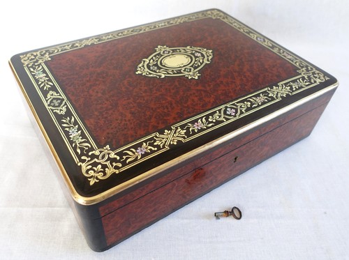 Coffret jeux boîte - à, à