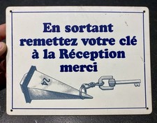 Ancienne Plaque Tôle Plastique Non Émaillée Année 70/80 Publicitaire Hôtel Bar