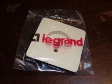 Enjoliveurs chambord palace plastique ivoire 87424 LEGRAND