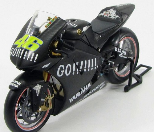 Minichamps valentino - minichamps, 1/12