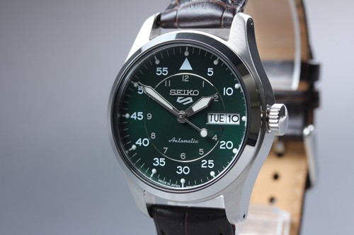Presque comme neuve montre - [presque, neuve]