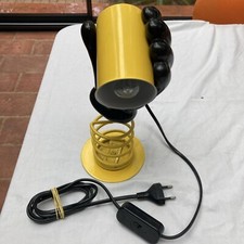 Lampe de chevet / bureau "main" année 80 plastique et métal trés bon état