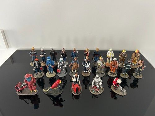 Lot soldats plomb en - de, 24