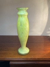 GRAND VASE EN PÂTE DE VERRE