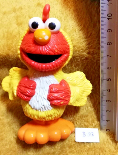 Figurine b93 elmo poule - figurine, rue