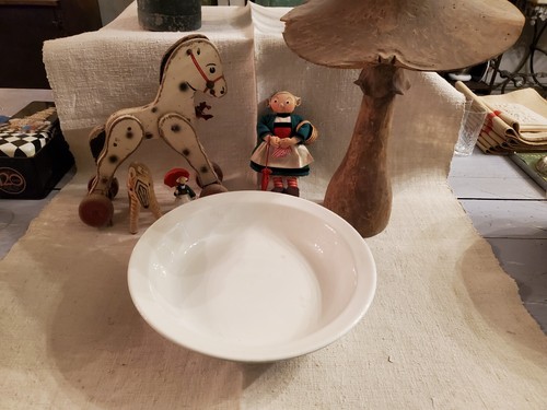 Plat rond creux blanc