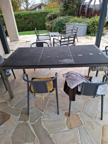 Table extérieure avec - , plateau