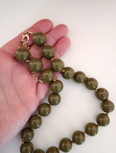 Neuf collier ras de - 🎯,