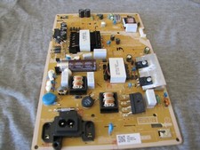 pièces détachées d'une télévision SAMSUNG UE40N5300AK écran cassé 1