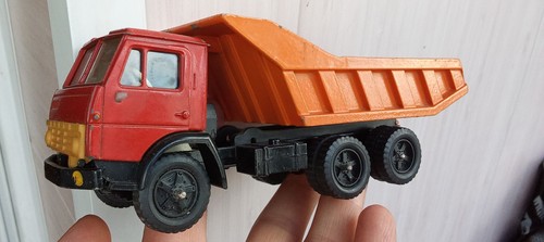 Voiture métal lourd - voiture,