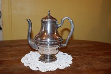 Théière Napoléon III poinçon métal argenté. 