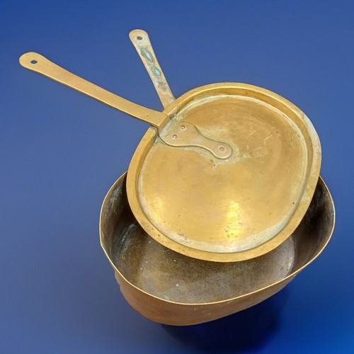 Belle ancienne casserole - ancienne,