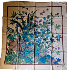 Carré soie Christian Dior