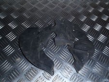 Honda 125 CBR . Caoutchouc ( sous reservoir )