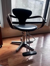 Cherner Pretzel Salon Chair by