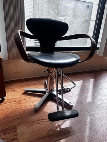 Cherner pretzel salon - cherner,