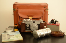 Appareil photo FOCA Universel R + objectif OPLAR 50mm f/2.8 + accessoires