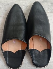 Babouches artisanales en cuir noir   ET TAKI Taille 36-37