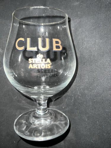 Verre bière sur pied forme - bière,