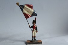 Soldat de plomb Porte drapeau