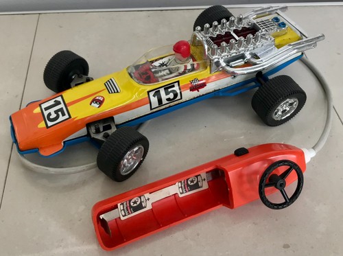 Voiture course joustra avec - voiture,