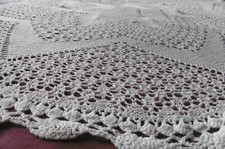 Ravissante nappe réalisée en CROCHET de coton