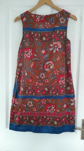 Robe mousson décalée taille
