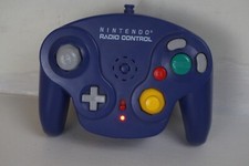 COLLECTOR MANETTE GAMECUBE SANS FIL  DE 2004 NINTENDO RADIO CONTROL 0681 BRITAIN