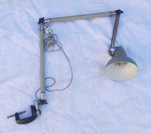 Ancienne lampe industrielle - lampe,