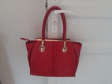 Sac Rouge vernis, BCBG très solide et élégante, comme neuf