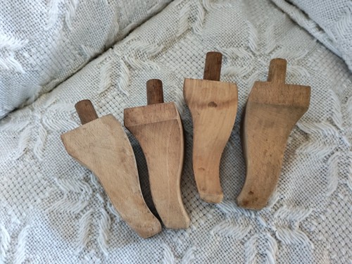Lot vieux pieds en - 4, bois