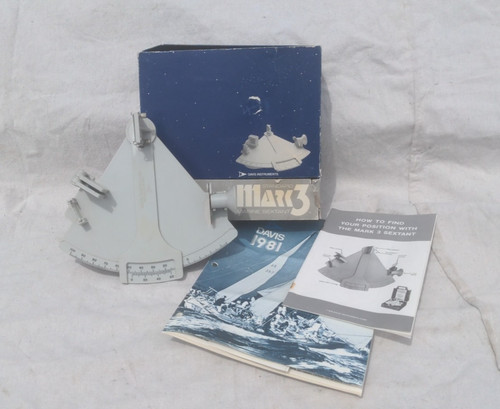 Davis instruments mark - davis,