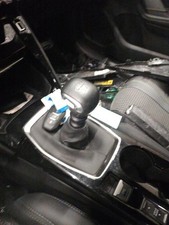 Pommeau de vitesses PEUGEOT 208 2