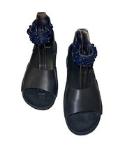 Kickers