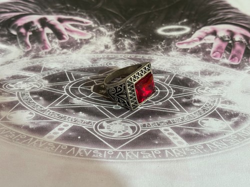 Bague talisman magique - , attire