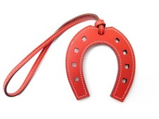NEUF BIJOU DE SAC HERMES GRIGRI PADDOCK FER A CHEVAL CUIR BOITE HORSE CHARM 525€