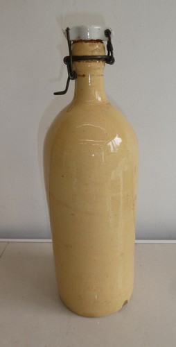 Ancienne bouteille bouillote