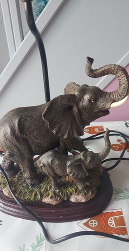 Lampe chevet éléphants - de,