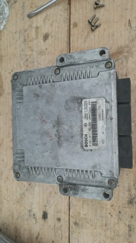 Calculateur moteur renault - calculateur,