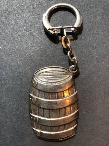 Porte clés pruneaux - porte-clés, a