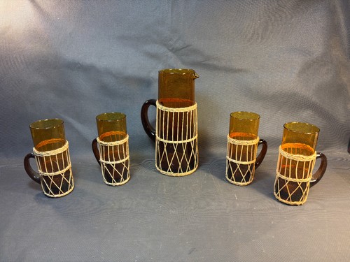 Ancien service verre - en, pichet