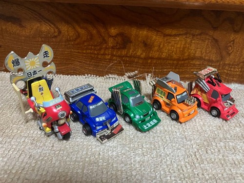Gashapon mini voiture - ?,