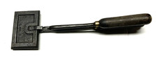 Petit GAUFRIER ancien fer fonte XIXème EMR Déposé