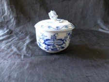 SUCRIER ET SON COUVERCLE BOUTON DE ROSE PORCELAINE MEISSEN SERVICE A L'OIGNON