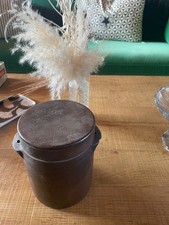 ancien pot en grés / Saloir / anchois , cornichons, olives, saindoux, moutarde