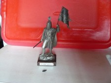 LES ETAINS DU GRAAL CHEVALIER TEUTONIQUE S BOITE LES ETAINS DU PRINCE  MOYEN AGE