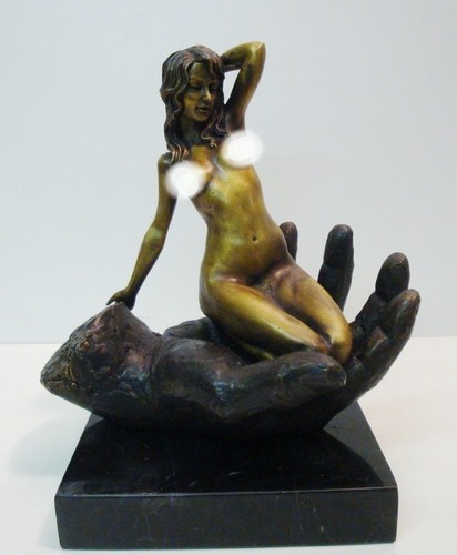Statue sculpture pin - statue,