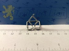 Agrafe de fixation Enjoliveur de Pare-Pierres Peugeot 203