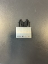 Badge Bang & Olufsen Pour